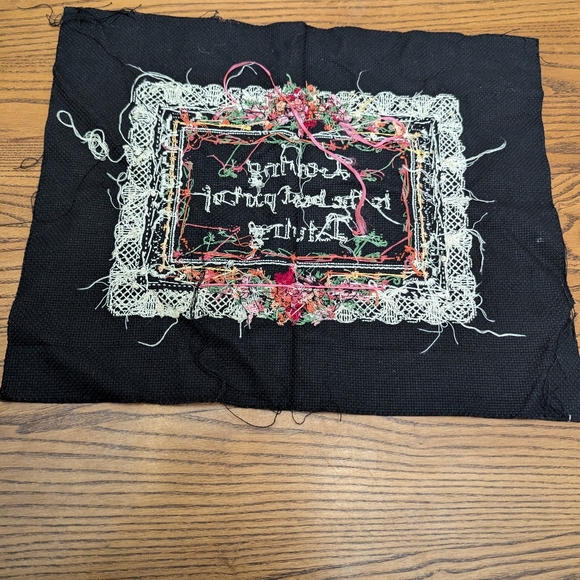 Handmade Cross stitch. Vintage. Has never been framed. Lace, Ribbon, floral. - Picture 4 of 6